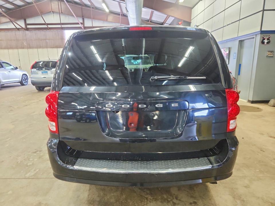 2014 DODGE GRAND CARAVAN R/T — Фото 6 из 13