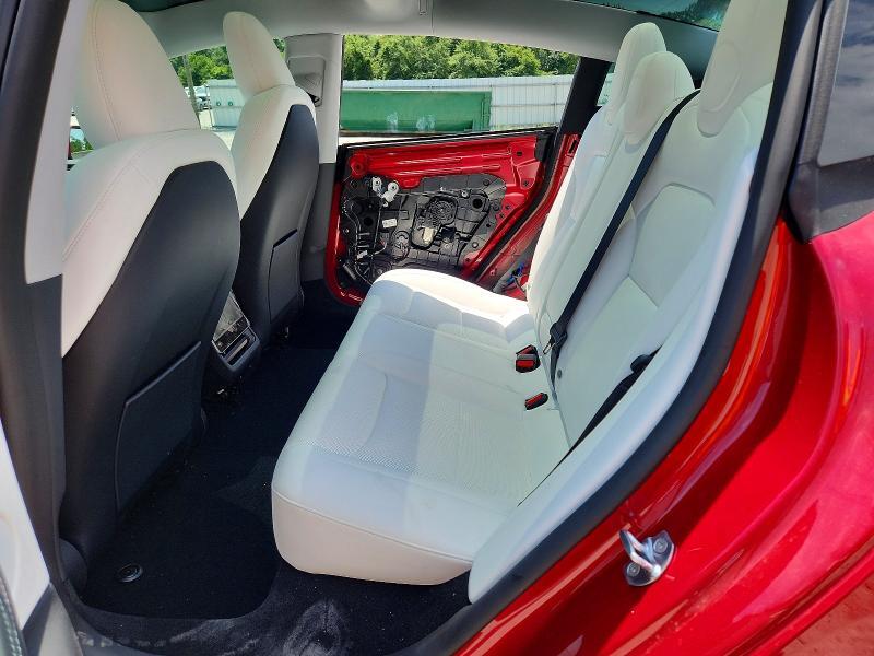 2026 TESLA MODEL 3 — Фото 10 из 13