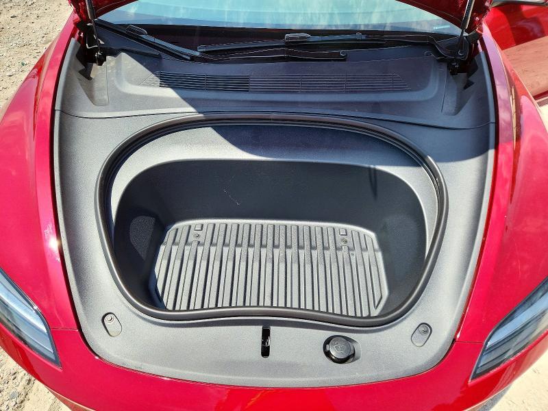2026 TESLA MODEL 3 — Фото 11 из 13