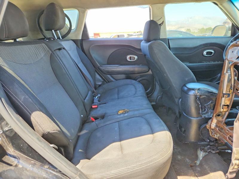 KNDJP3A59H7424744 2017 KIA SOUL photo no. 10