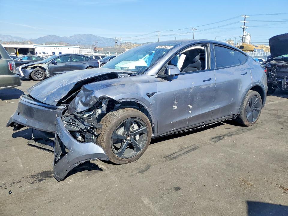 7SAYGDEE9TF332361 2026 TESLA MODEL Y photo no. 1