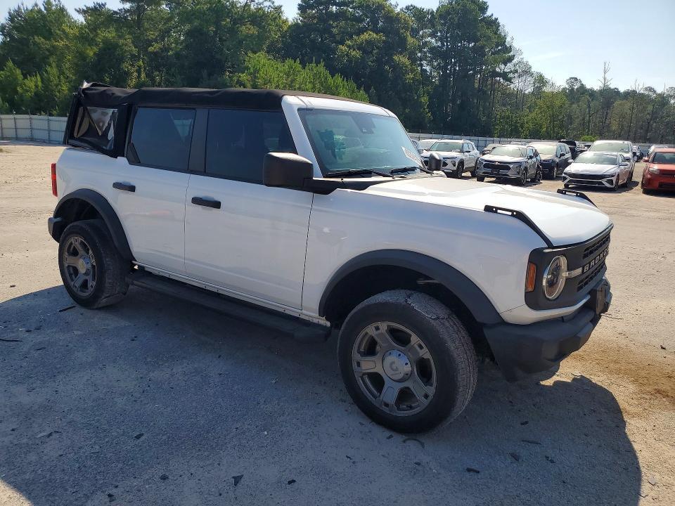 2022 FORD BRONCO BASE — Фото 4 из 13