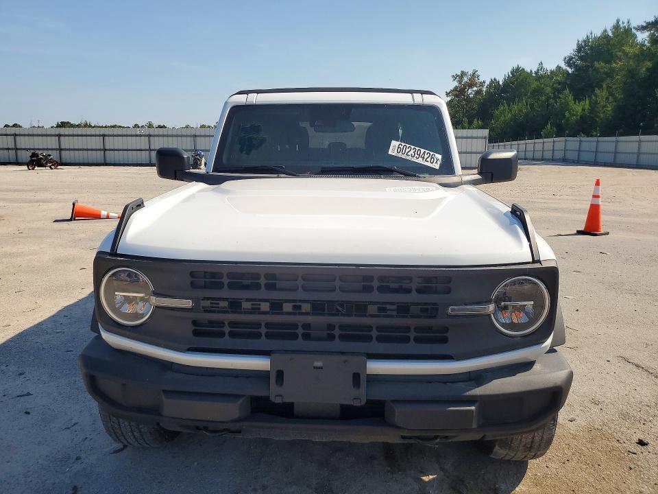 2022 FORD BRONCO BASE — Фото 5 из 13