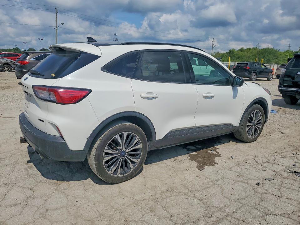 2022 FORD ESCAPE SEL — Фото 3 из 13