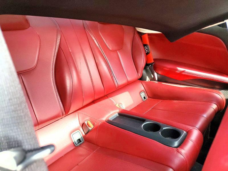 2017 INFINITI Q60 RED SPORT 400 — Фото 10 из 12