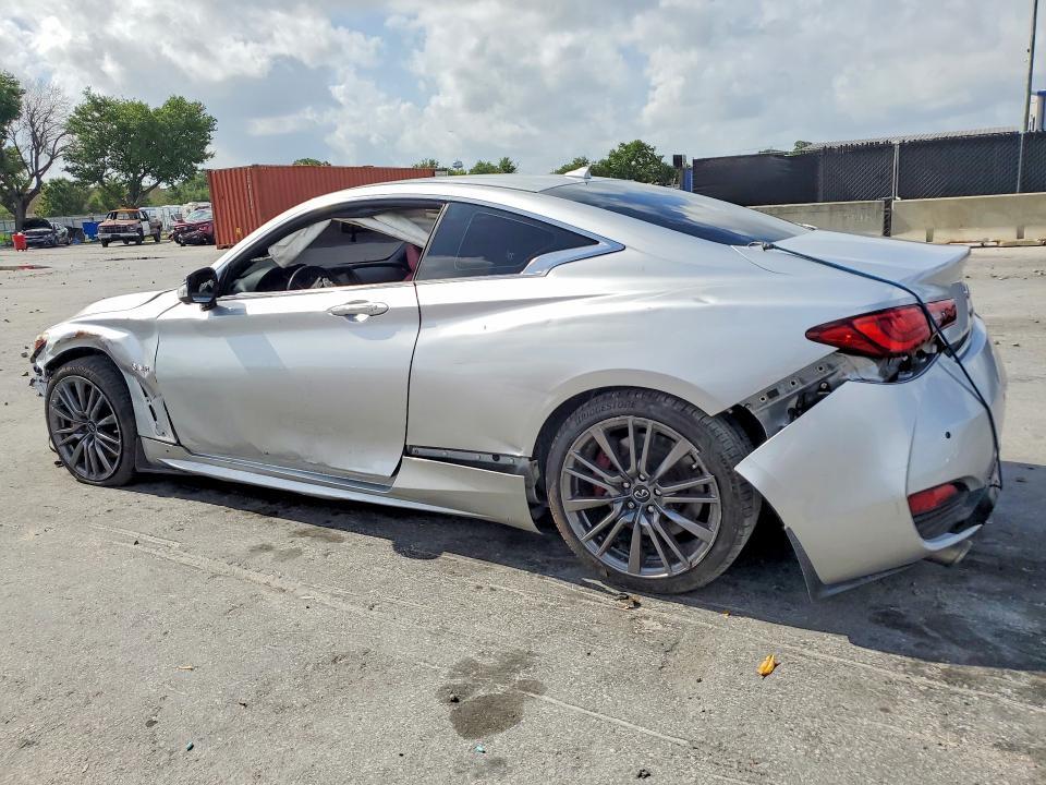 2017 INFINITI Q60 RED SPORT 400 — Фото 2 из 12