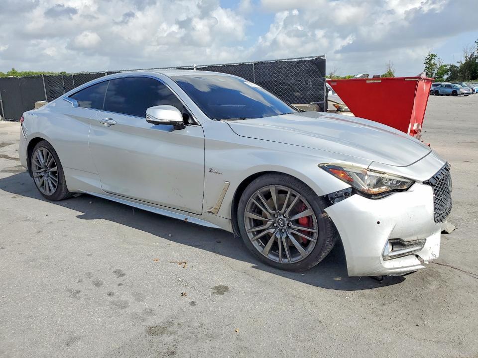 2017 INFINITI Q60 RED SPORT 400 — Фото 4 из 12