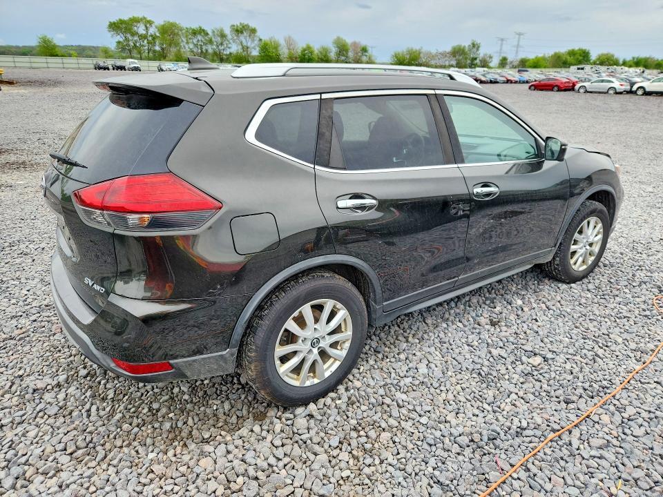 2017 NISSAN ROGUE SV — Фото 3 из 13