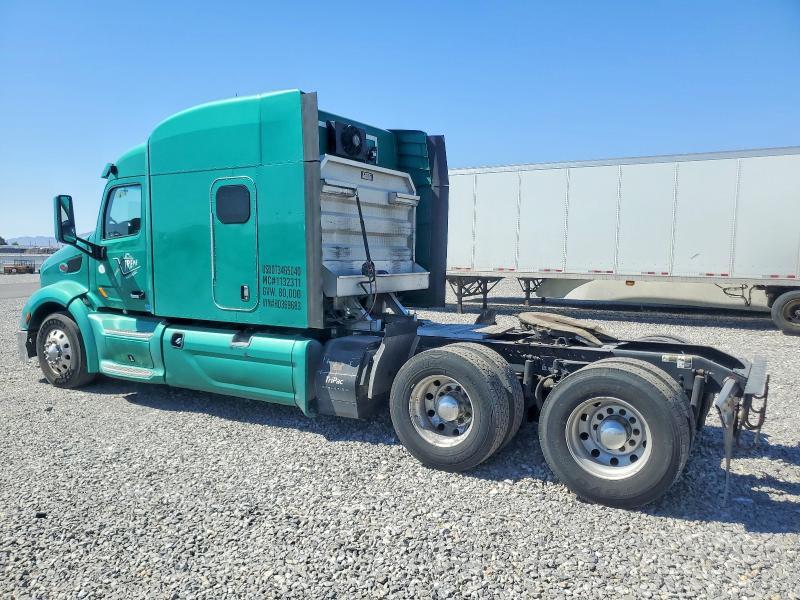 1XPBD49X1HD369683 2017 PETERBILT 579 photo no. 3