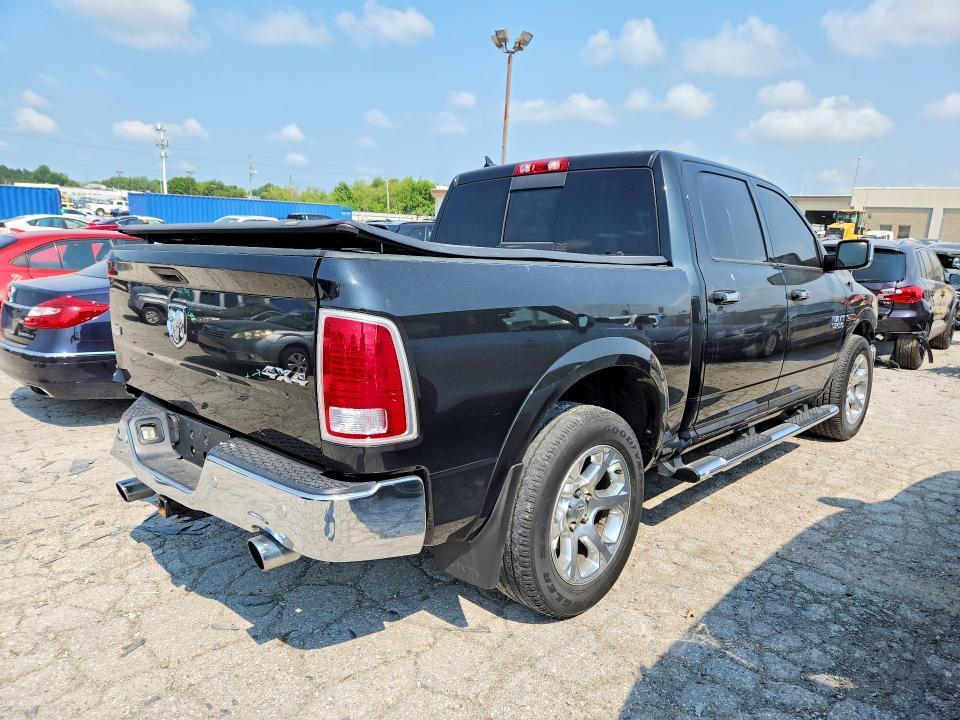 2017 RAM 1500 LARAMIE — Фото 3 из 12