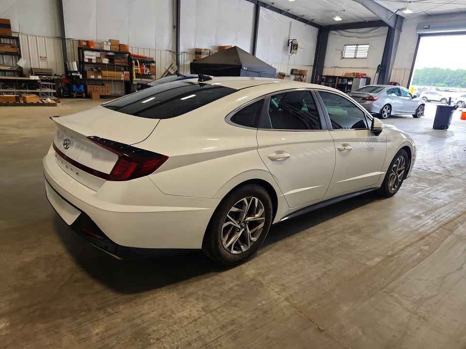2022 HYUNDAI SONATA SEL — Фото 3 из 13