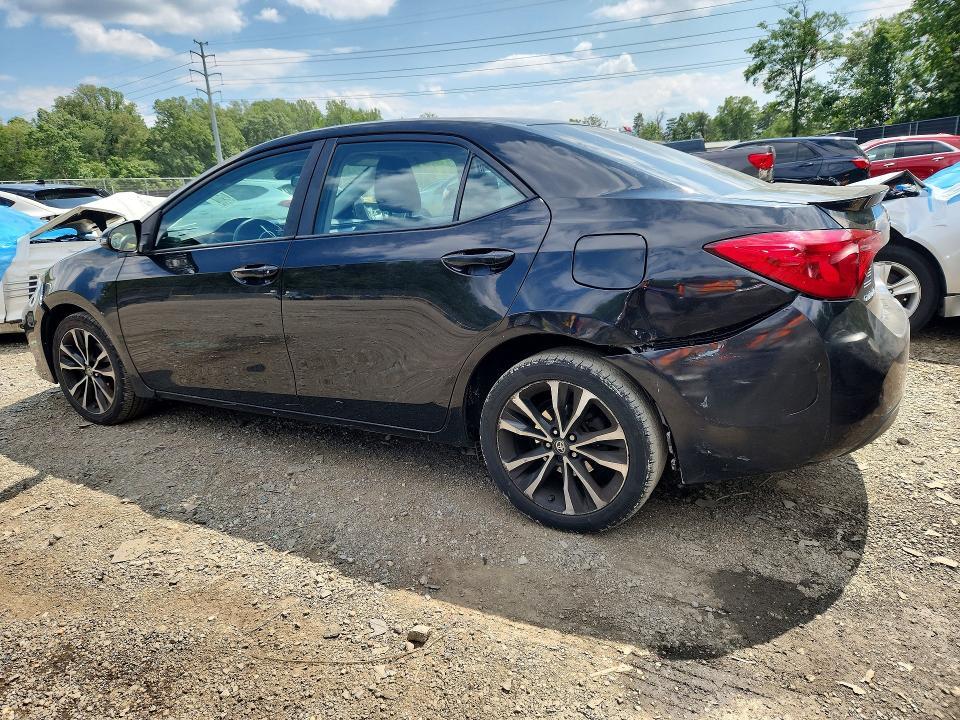 2017 TOYOTA COROLLA SE — Фото 2 из 12