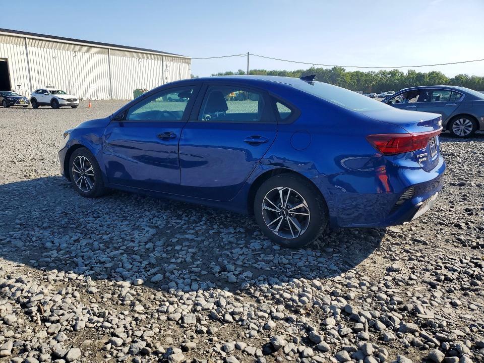 2022 KIA FORTE LXS — Фото 2 из 12
