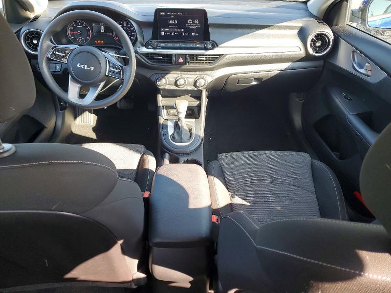 2022 KIA FORTE LXS — Фото 8 из 12