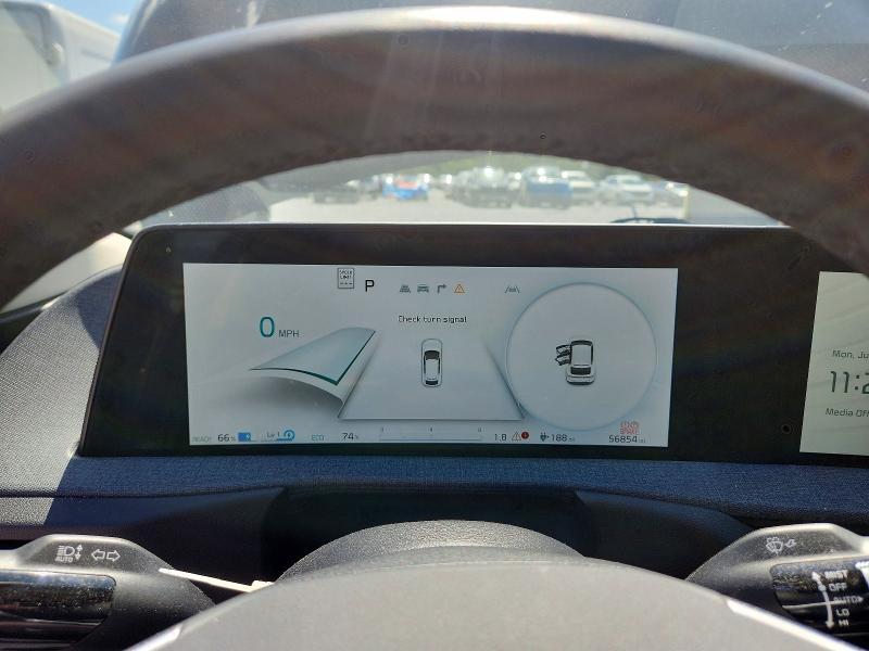 2022 KIA EV6 WIND — Фото 9 из 12
