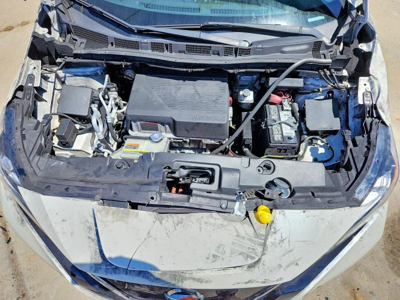 2022 NISSAN LEAF — Фото 11 из 12