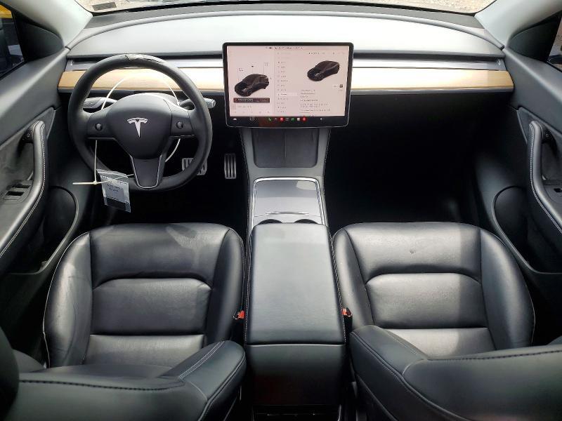 2022 TESLA MODEL Y — Фото 8 из 12