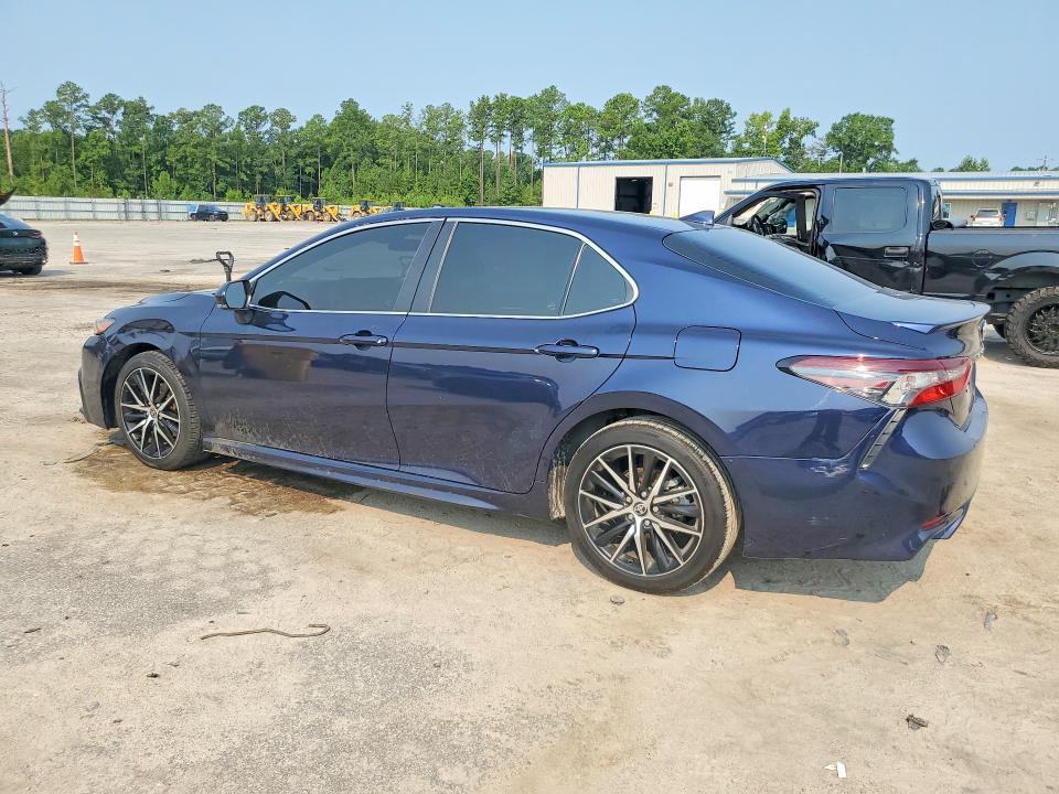 2022 TOYOTA CAMRY SE — Фото 2 из 12