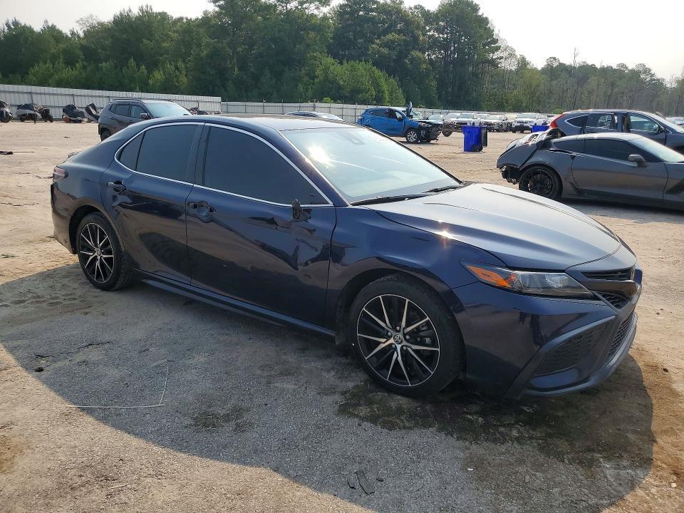 2022 TOYOTA CAMRY SE — Фото 4 из 12