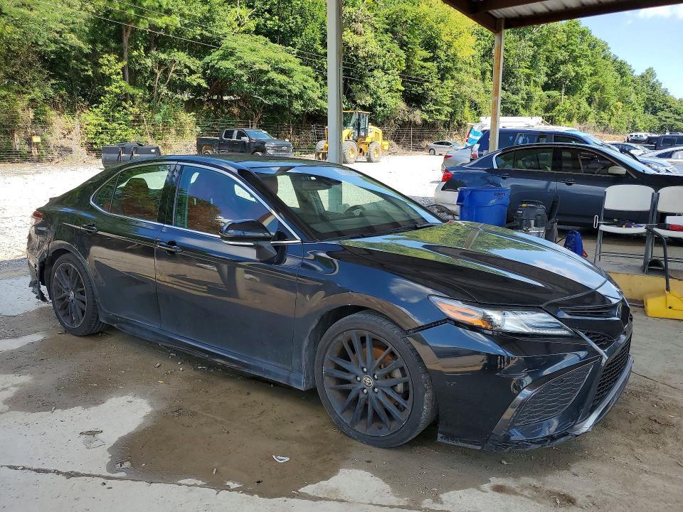 2022 TOYOTA CAMRY XSE — Фото 4 из 12