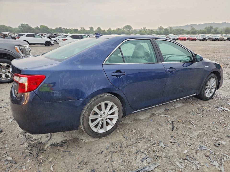 2014 TOYOTA CAMRY HYBRID XLE — Фото 3 из 12