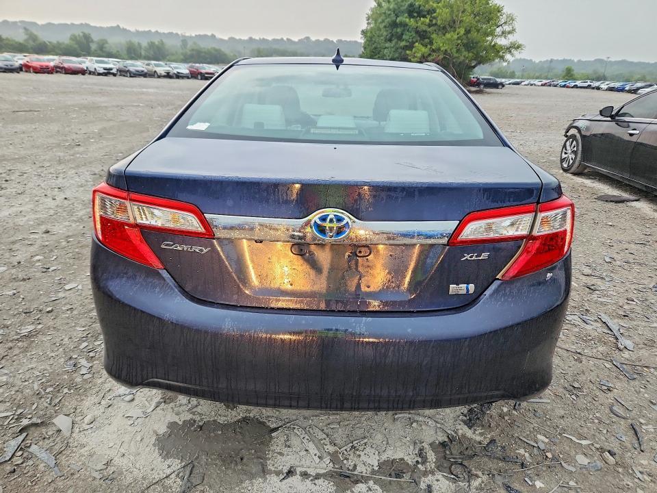 2014 TOYOTA CAMRY HYBRID XLE — Фото 6 из 12