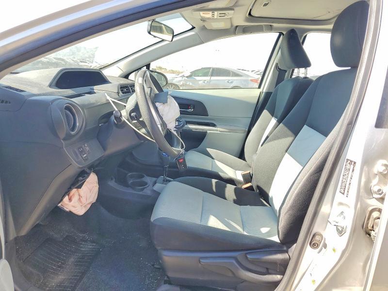 2014 TOYOTA PRIUS C THREE — Фото 7 из 13