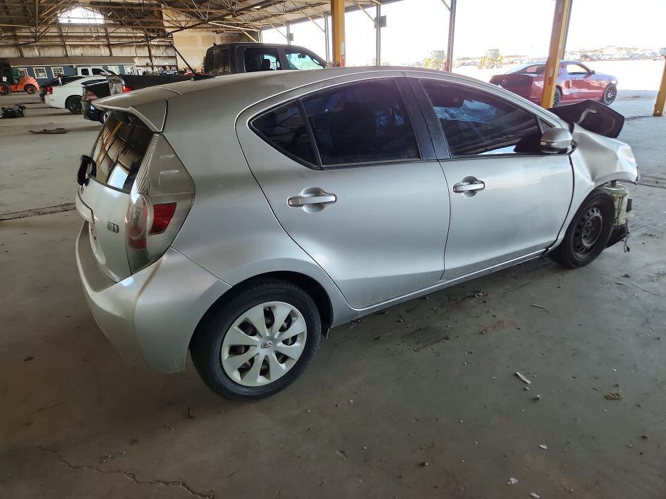 JTDKDTB3XE1558896 2014 TOYOTA PRIUS C photo no. 3