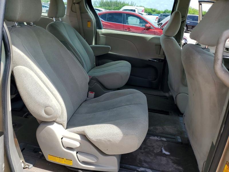 5TDZK3DCXES470225 2014 TOYOTA SIENNA photo no. 11