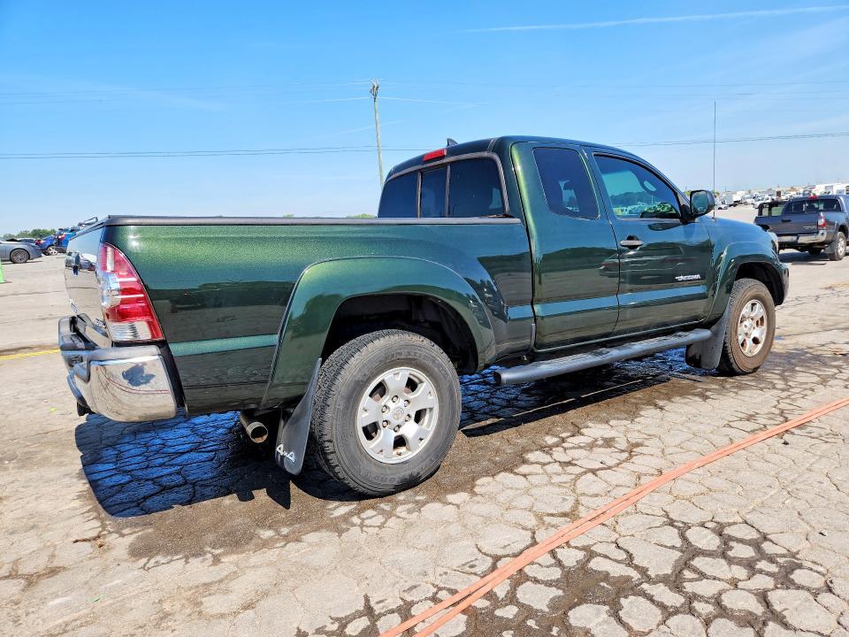 2014 TOYOTA TACOMA V6 — Фото 3 из 12