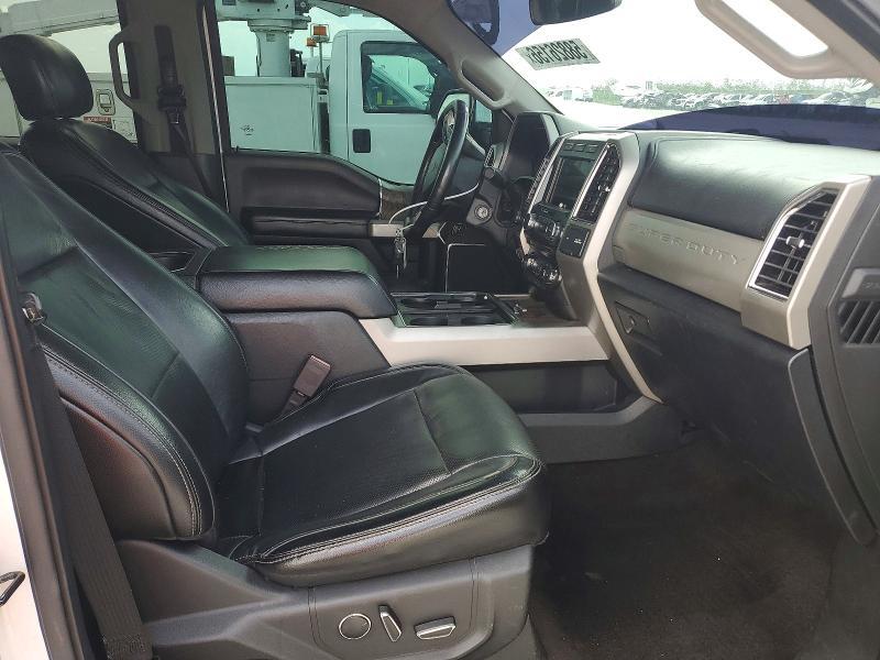 1FT8W3DT0JEC38104 2018 FORD F350 photo no. 5