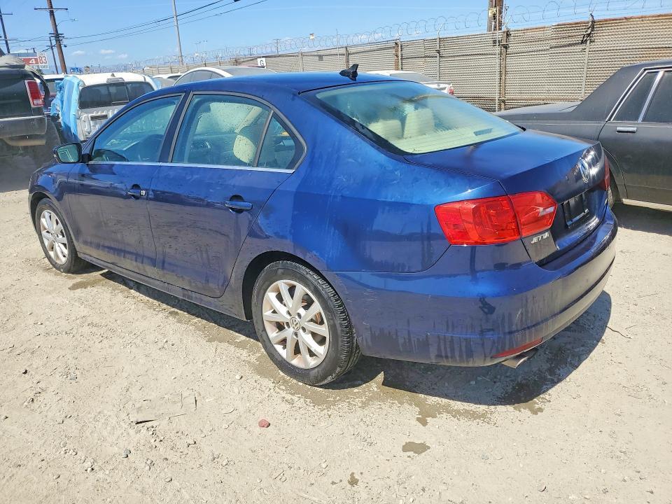 2014 VOLKSWAGEN JETTA SE — Фото 2 из 12