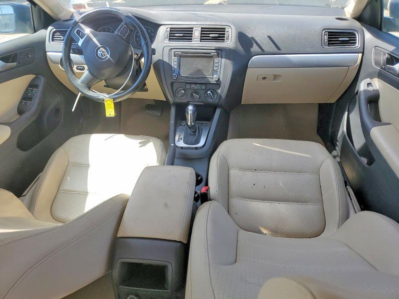 2014 VOLKSWAGEN JETTA SE — Фото 8 из 12