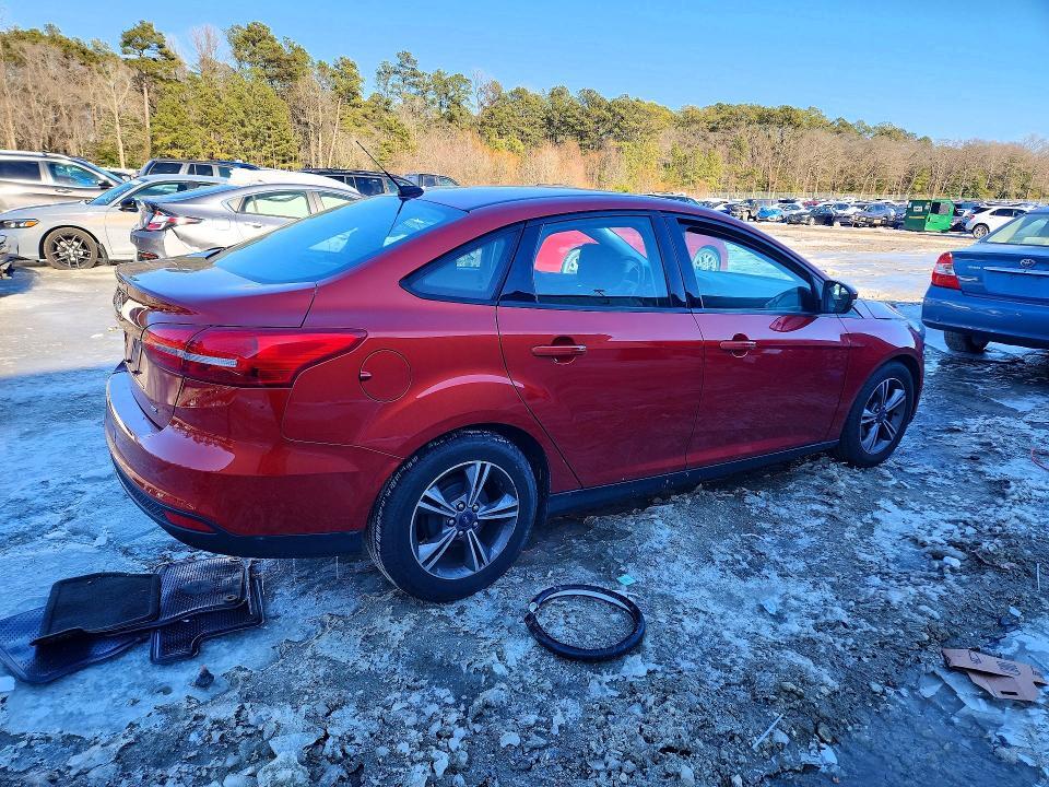 2018 FORD FOCUS SE — Фото 3 из 12