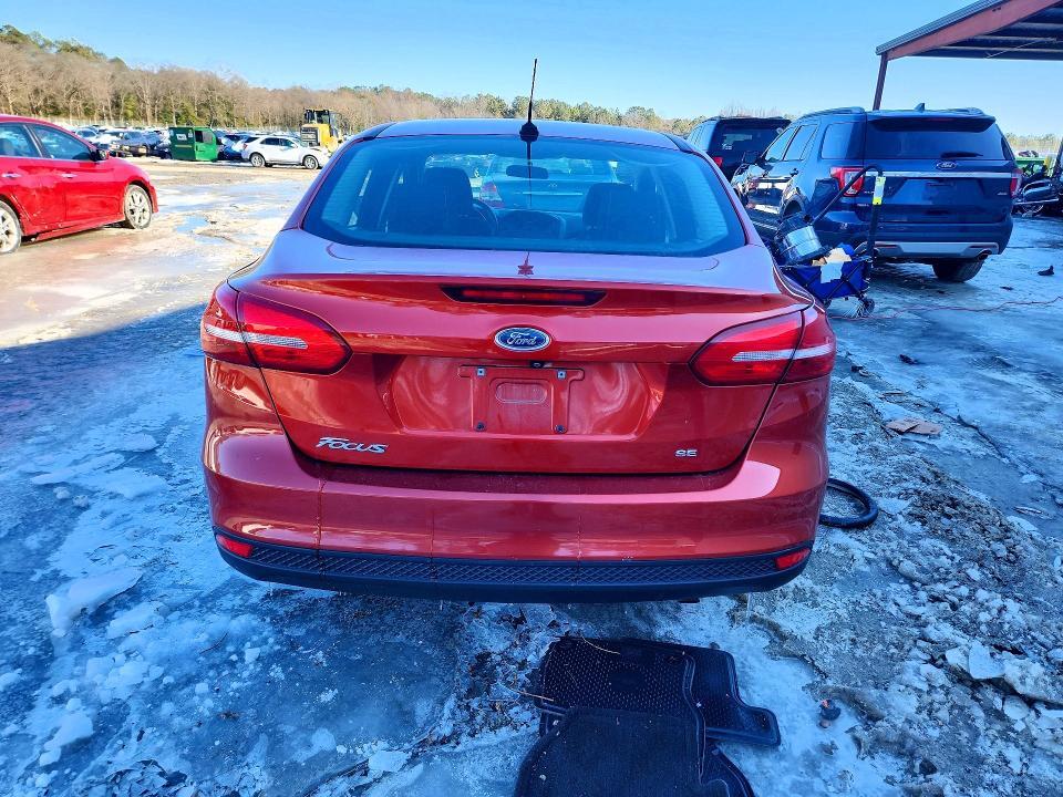 2018 FORD FOCUS SE — Фото 6 из 12