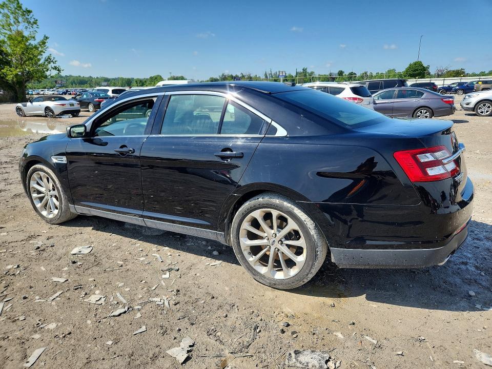 1FAHP2F80JG124985 2018 FORD TAURUS photo no. 2