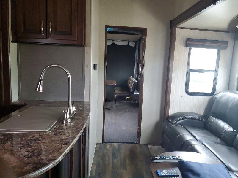 2018 HEARTLAND TORQUE CAMPER — Фото 6 из 10