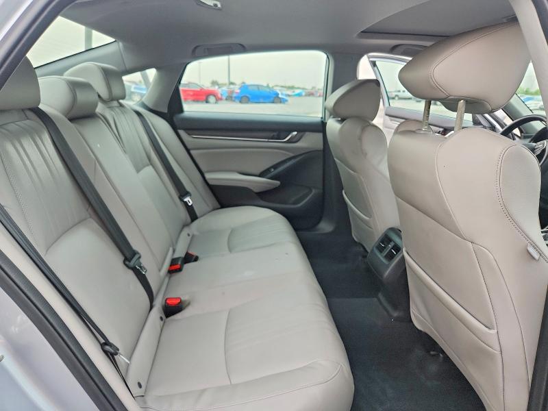2018 HONDA ACCORD TOURING — Фото 10 из 13