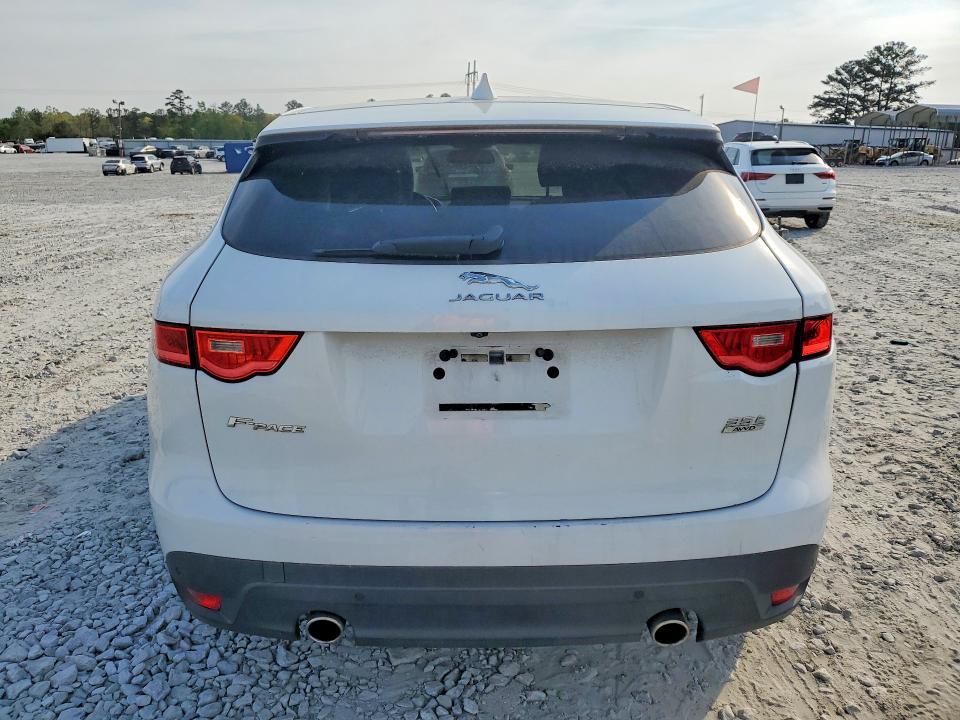2017 JAGUAR F-PACE PREMIUM — Фото 6 из 13