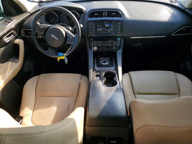 2017 JAGUAR F-PACE PREMIUM — Фото 8 из 13
