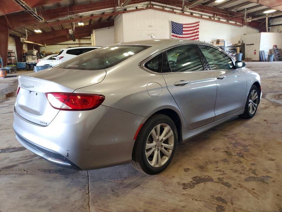 2015 CHRYSLER 200 LIMITED — Фото 3 из 12
