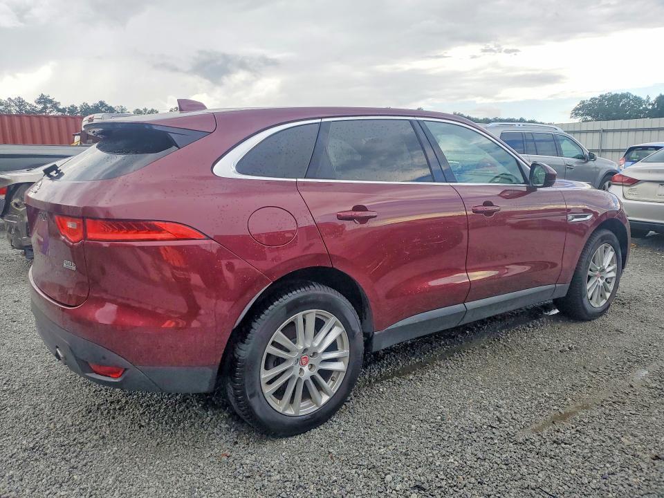 2017 JAGUAR F-PACE PRESTIGE — Фото 3 из 13