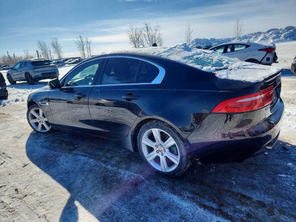 2018 JAGUAR XE PRESTIGE — Фото 2 из 12