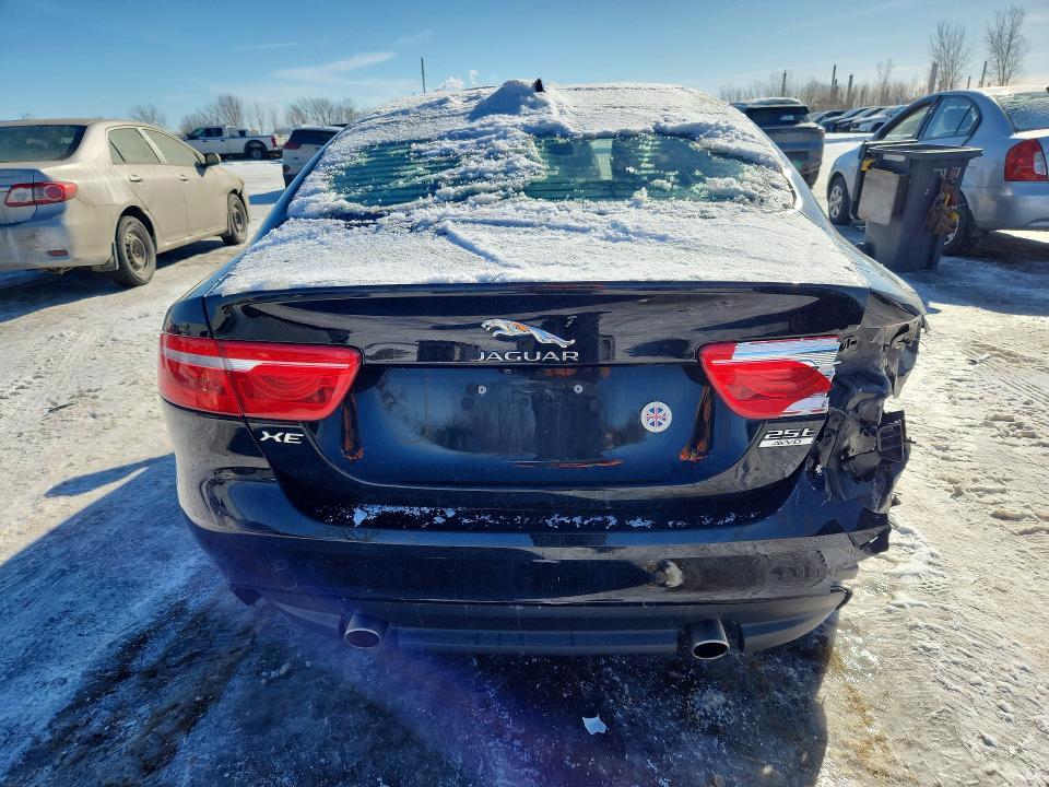 2018 JAGUAR XE PRESTIGE — Фото 6 из 12