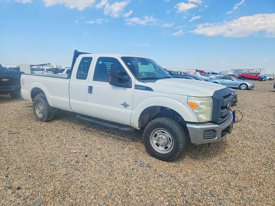 1FT7X2BT2FEA59530 2015 FORD F250 photo no. 4