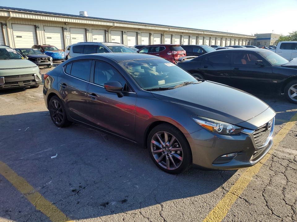 2018 MAZDA 3 TOURING — Фото 4 из 12