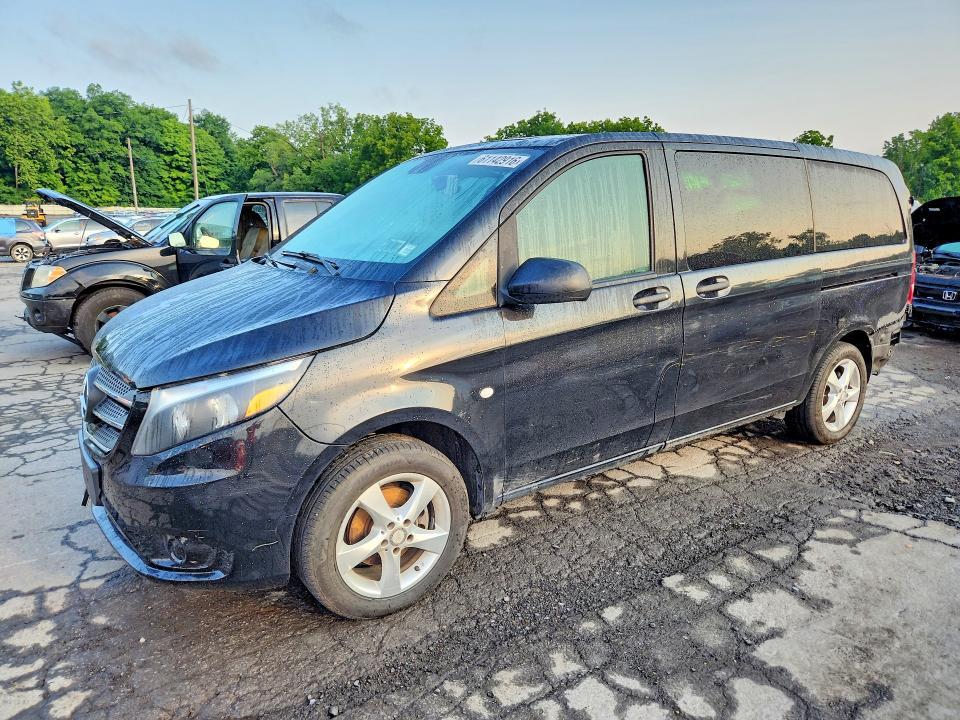 2018 MERCEDES-BENZ METRIS