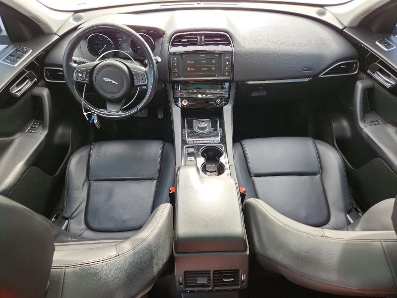 2017 JAGUAR F-PACE PREMIUM — Фото 8 из 13