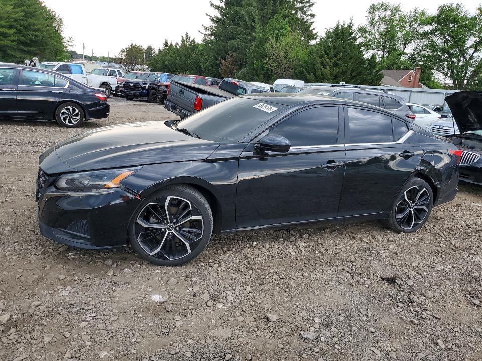 2023 NISSAN ALTIMA SR
