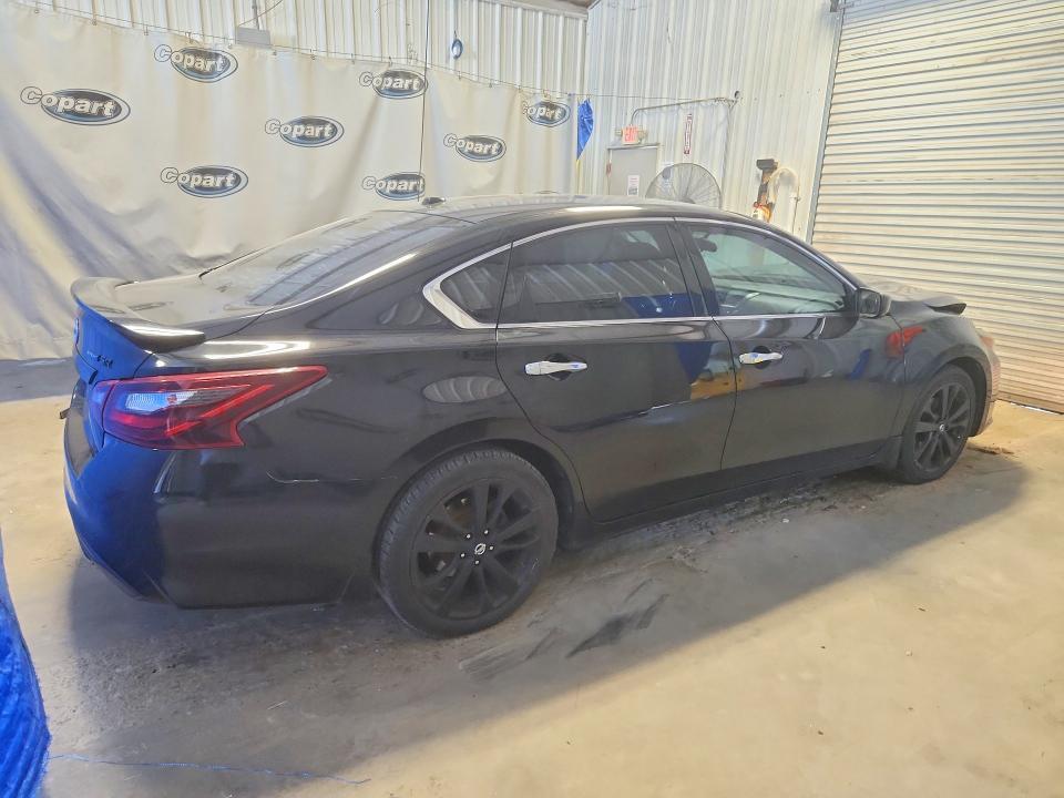 2018 NISSAN ALTIMA 2.5 SR — Фото 3 из 13